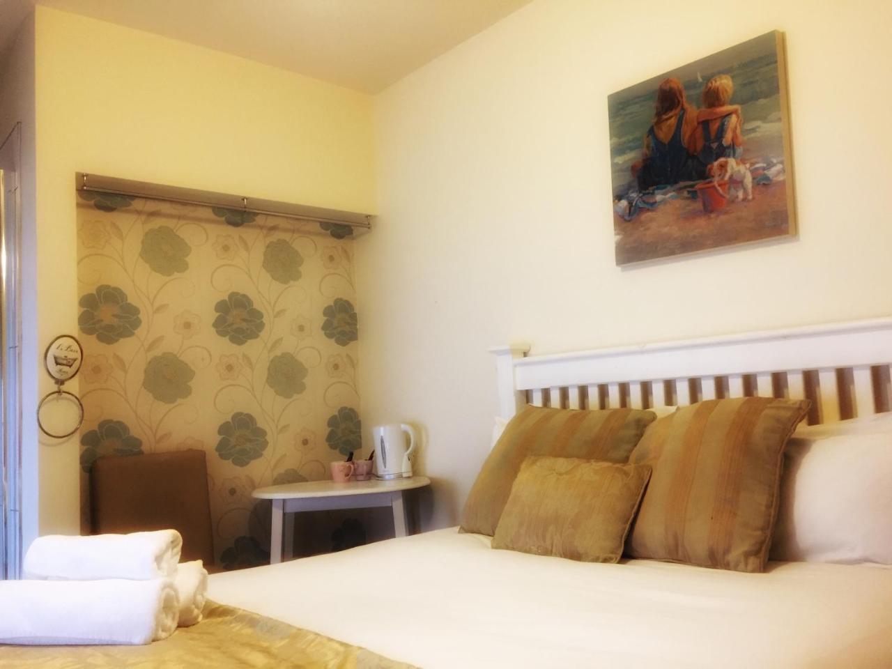 Prairie House - Boutique Townhouse Guest House Salthill ภายนอก รูปภาพ