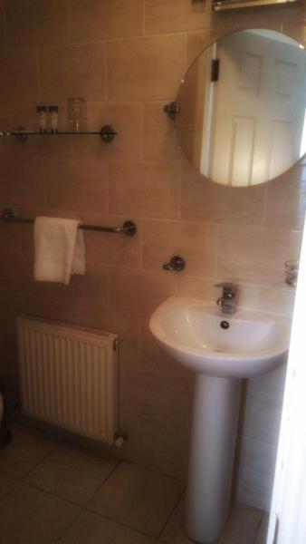 Prairie House - Boutique Townhouse Guest House Salthill ภายนอก รูปภาพ